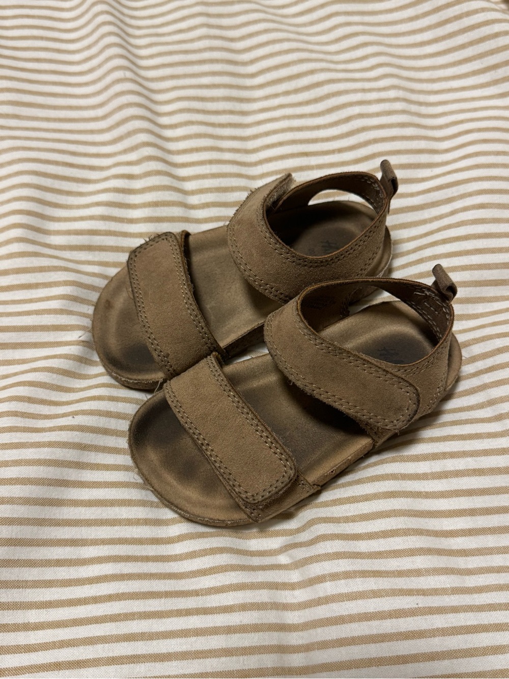 H&M | Brown Velcro Sandals
